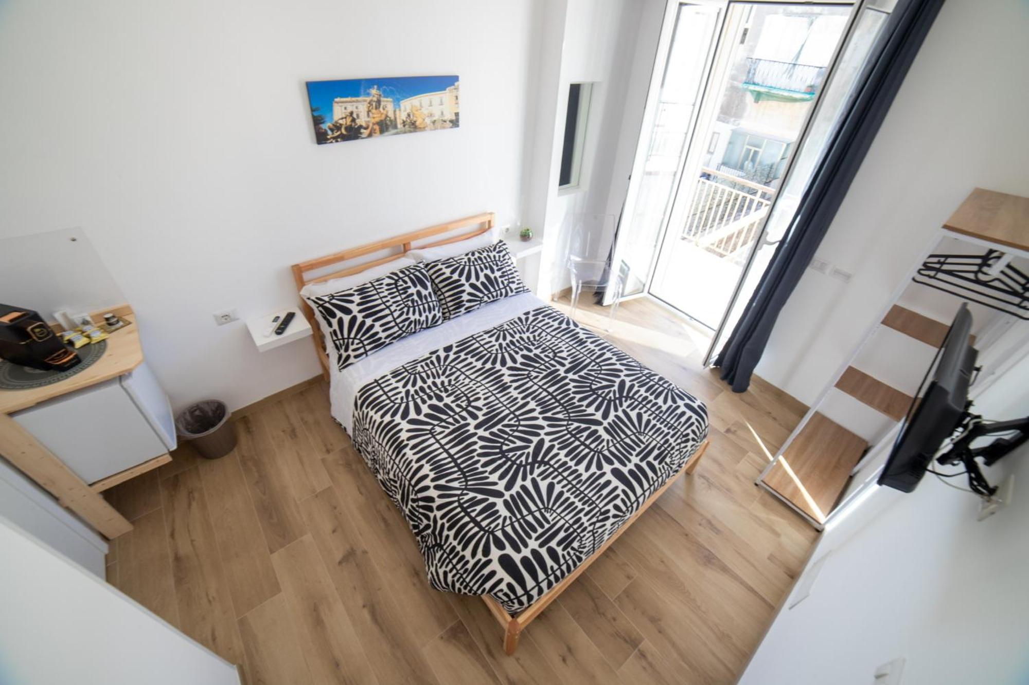 Residence Le Tre Piazze Сиракузы Экстерьер фото